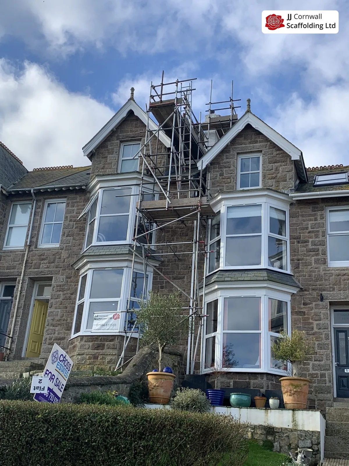 Chimney scaffold on a terraced St Ives property