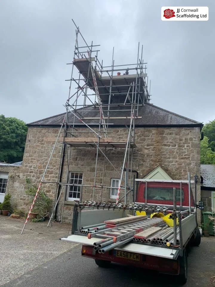 JJ Cornwall Scaffolding gang erecting a hired scaffold