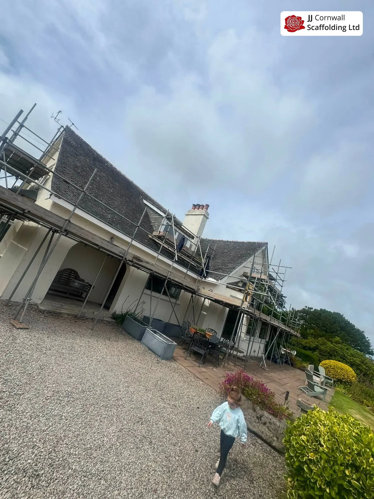 Scaffold on a cottage near Charlestown harbour